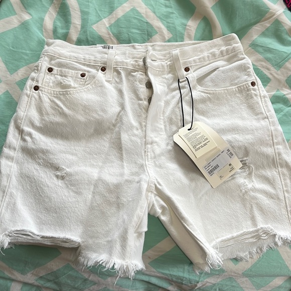 Levi’s white denim shorts. - Picture 1 of 3